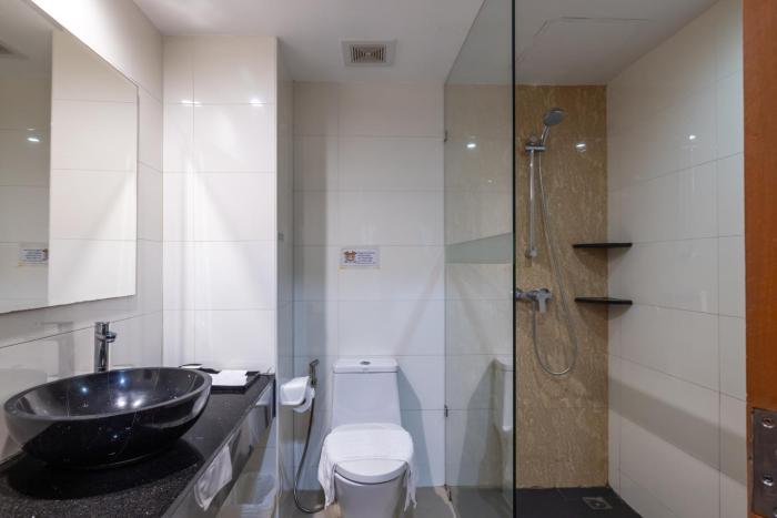 phuket meet holiday hotel