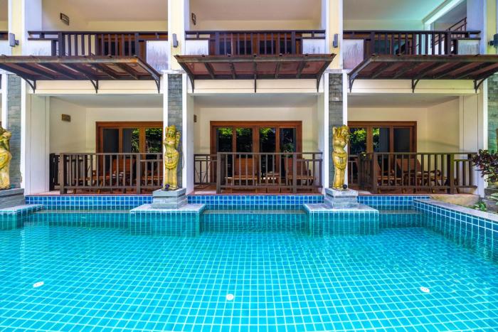 phuket meet holiday hotel