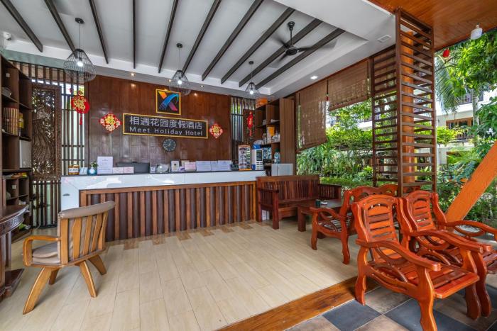 phuket meet holiday hotel