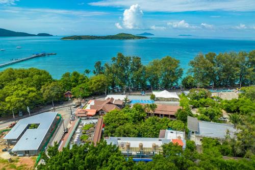 phuket meet holiday hotel