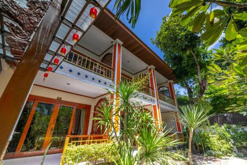 phuket meet holiday hotel