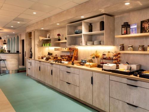 Ibis Styles Paris Saint Denis Pleyel,2, Quai De St Ouen Et 2,3 star