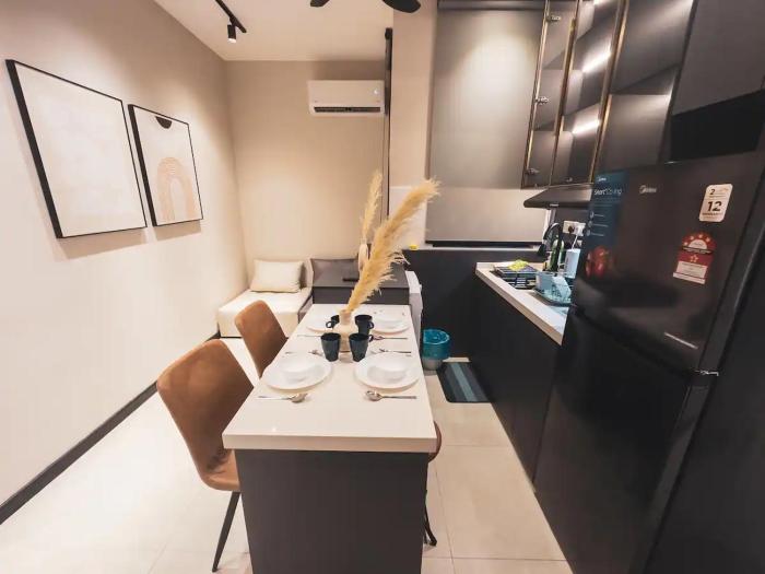 neusuite cozy studio by guestonic