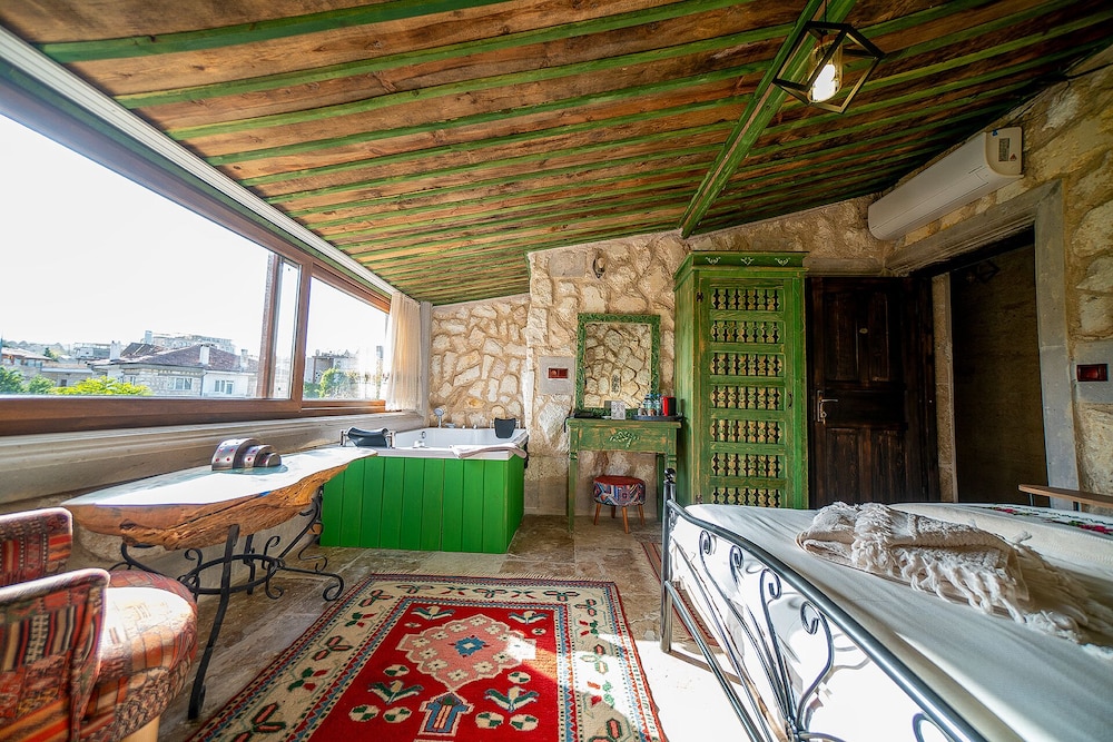 aysel inn house