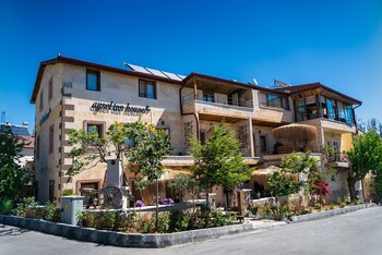 aysel inn house