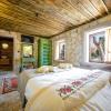 aysel inn house
