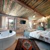 aysel inn house
