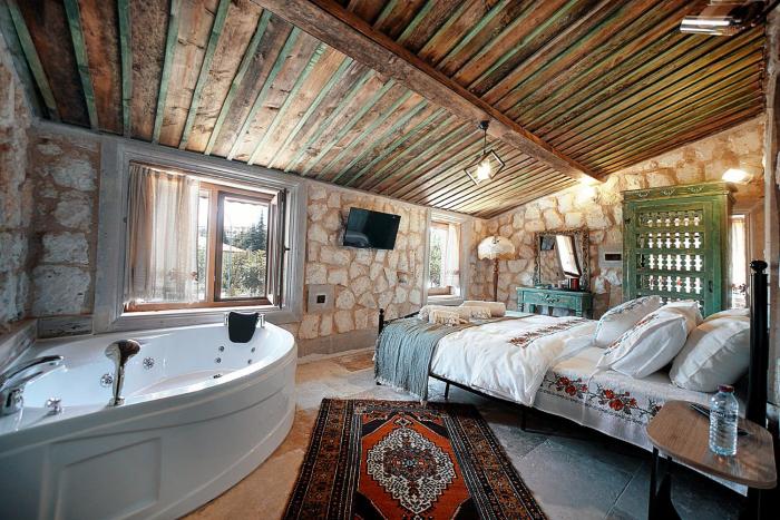 aysel inn house