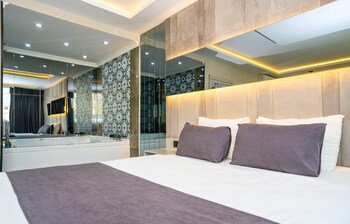 216 station suite gebze