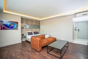 216 station suite gebze