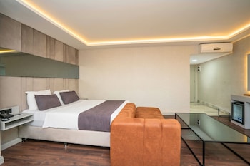 216 station suite gebze