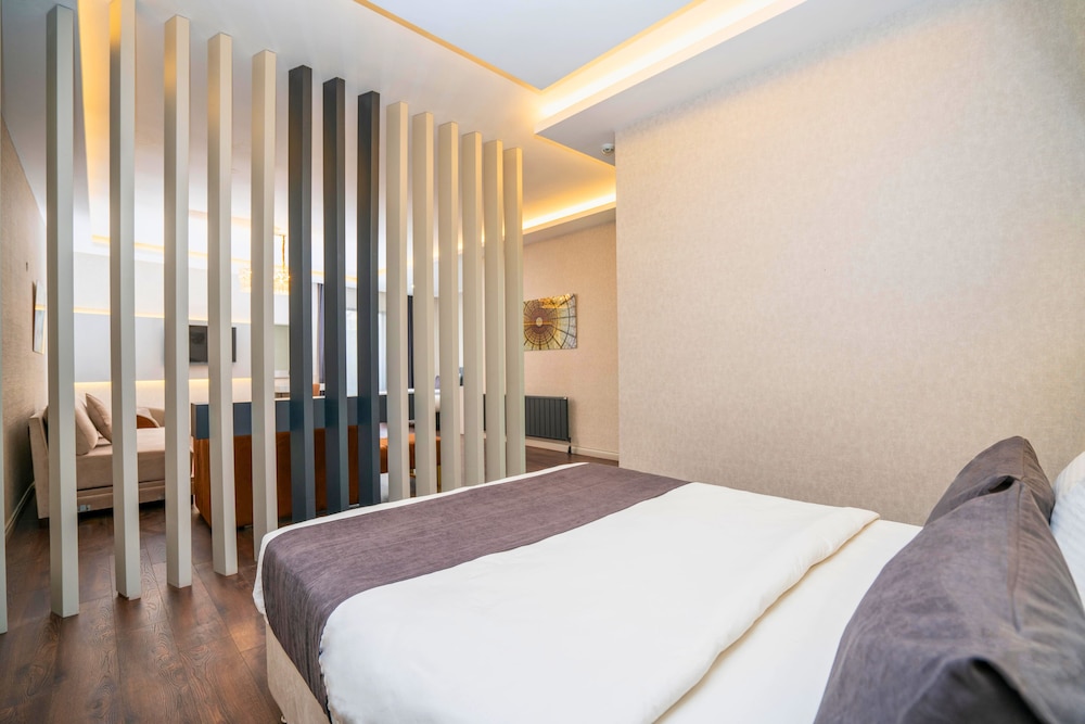 216 station suite gebze