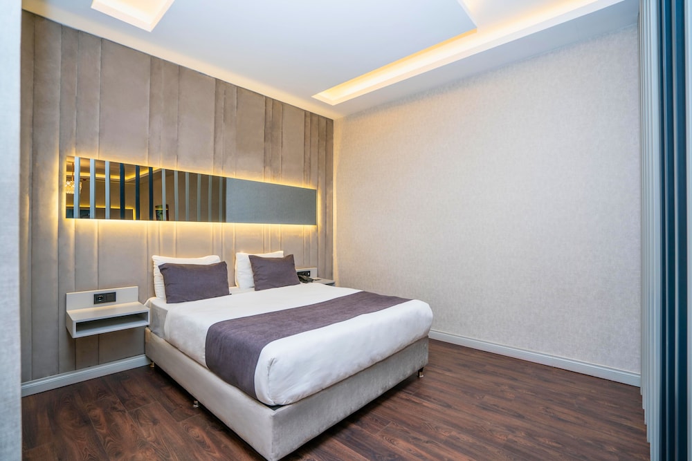 216 station suite gebze