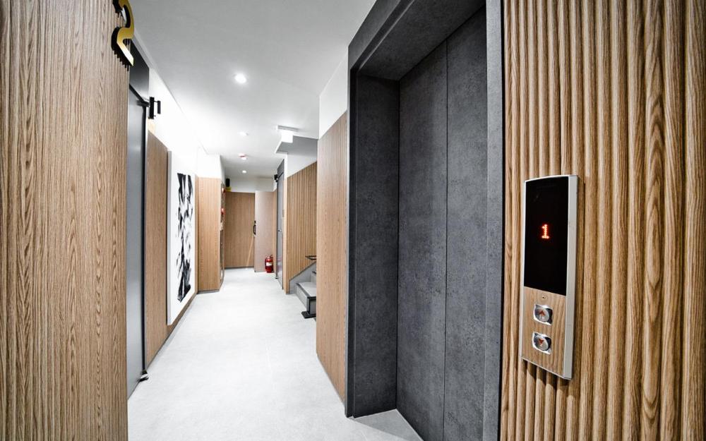 dongdaemun history cultural park station loo lou hotel