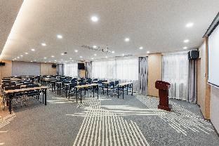 borrman hotel wuhan optics valley fozuling gaoxin 4th road
