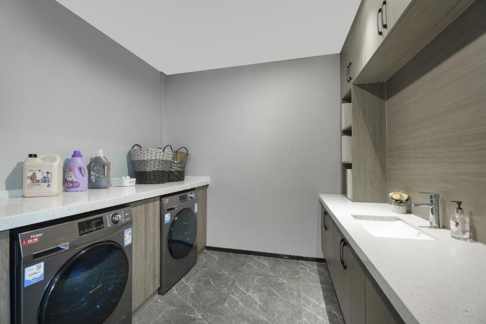 borrman hotel xian port area olympic sports center