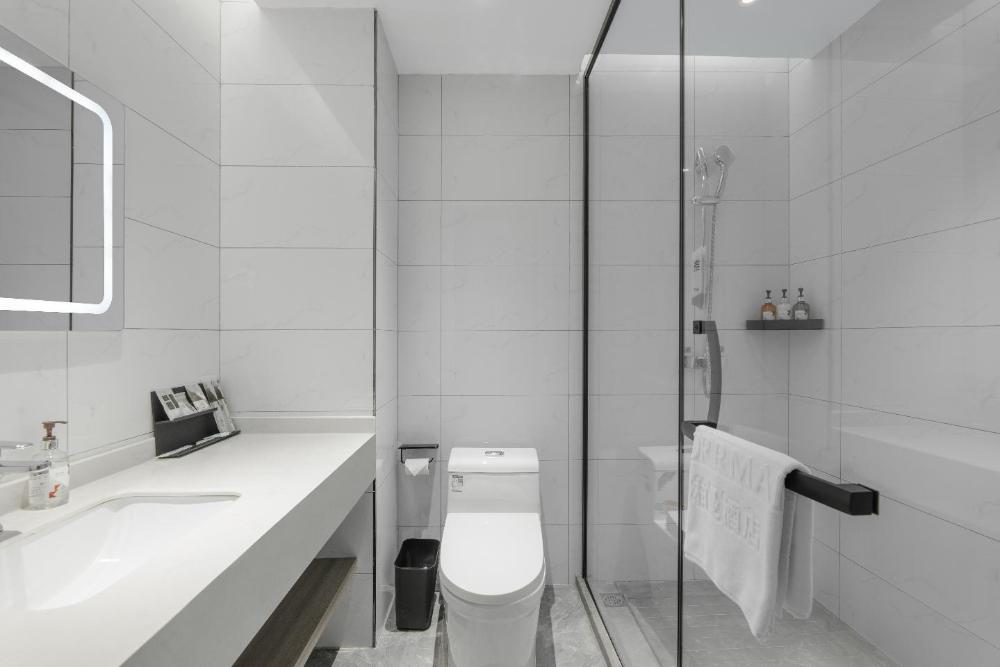 borrman hotel xian port area olympic sports center