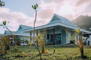 niu beach hotel moorea