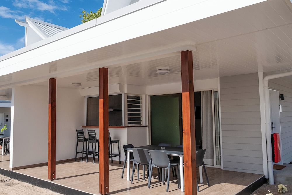 niu beach hotel moorea