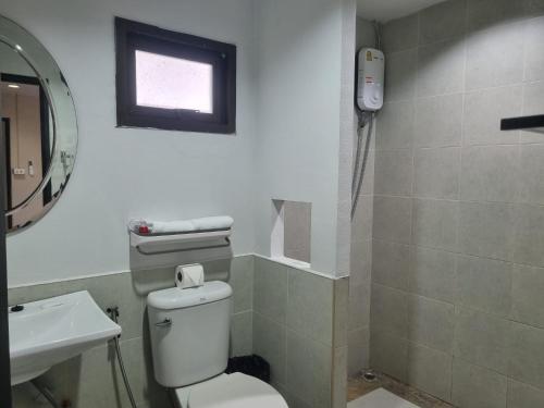 new breakers hotel rawai