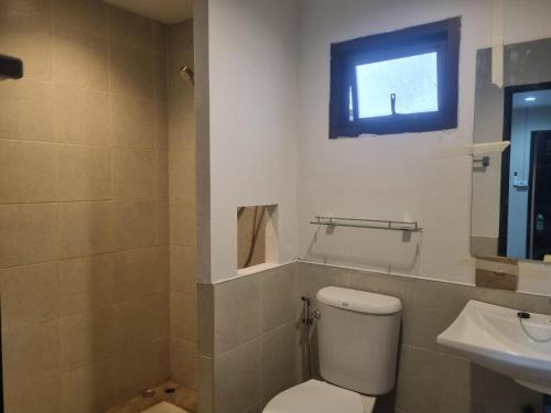 new breakers hotel rawai