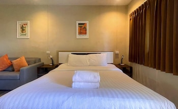 new breakers hotel rawai