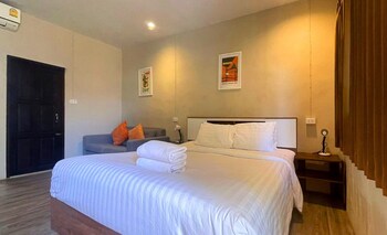 new breakers hotel rawai