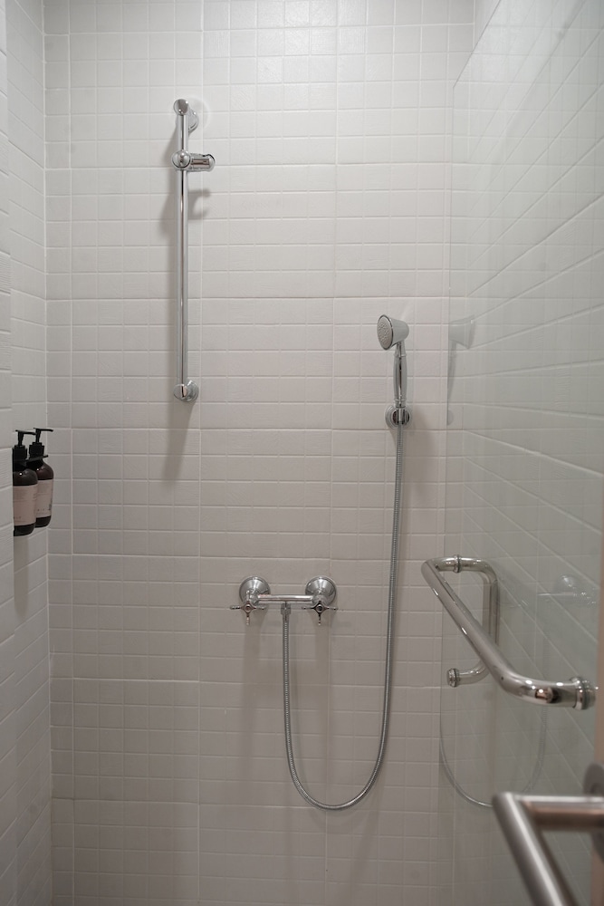 gendhis batu boutique hotel