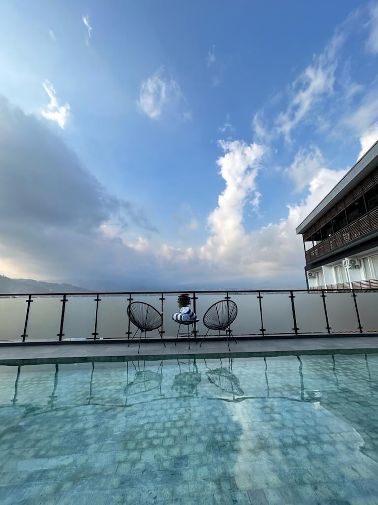 gendhis batu boutique hotel