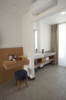 gendhis batu boutique hotel