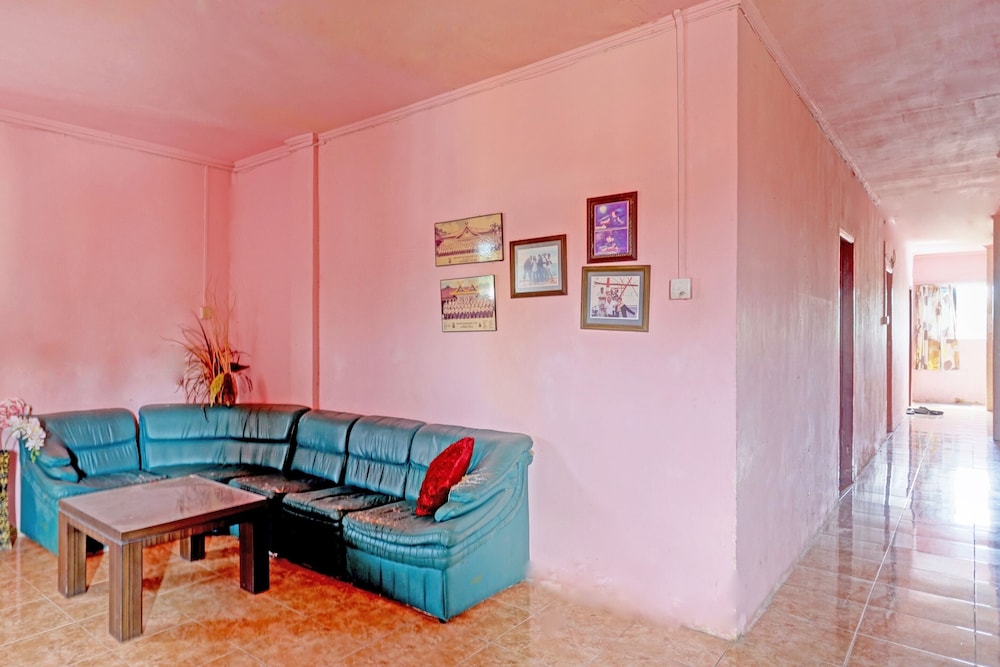 spot on 92923 toyo homestay syariah