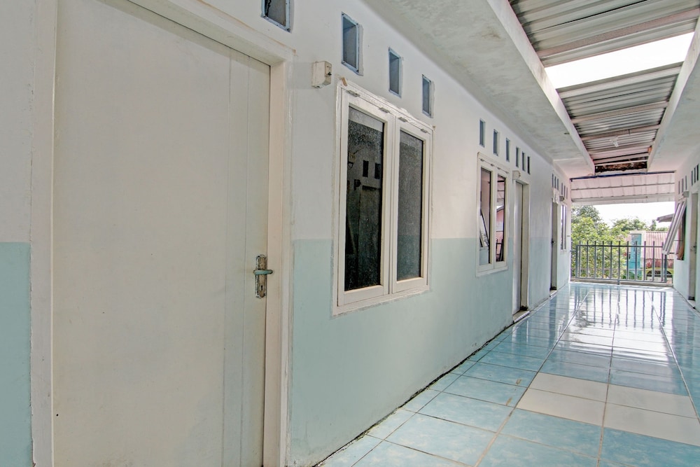 oyo 92933 marvel house syariah