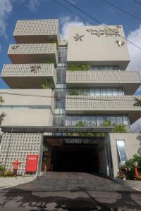 sans hotel rg living jogja by reddoorz