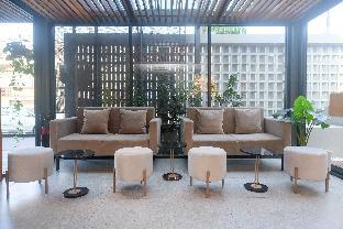 sans hotel rg living jogja by reddoorz