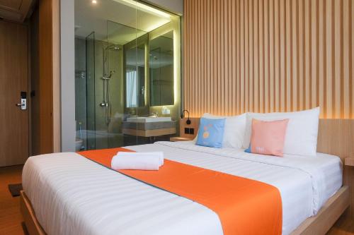 sans hotel rg living jogja by reddoorz