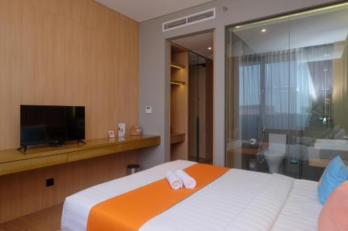 sans hotel rg living jogja by reddoorz