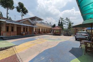 reddoorz resort ciater 2