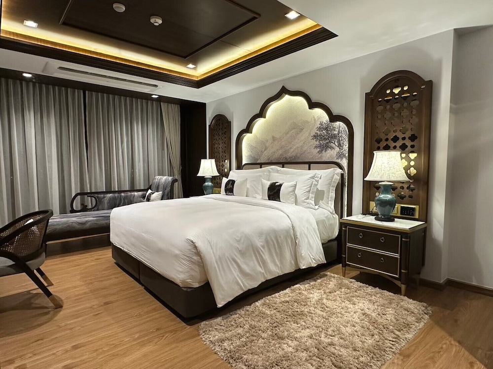 chino at nimman luxury boutique hotel