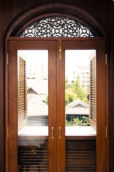 chino at nimman luxury boutique hotel
