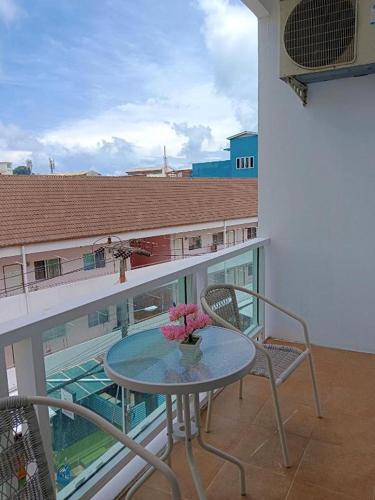 t and c hotel patong beach