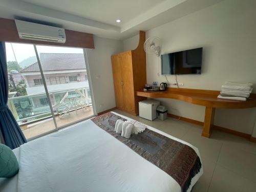t and c hotel patong beach