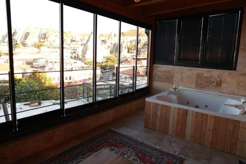 peruna cave hotel