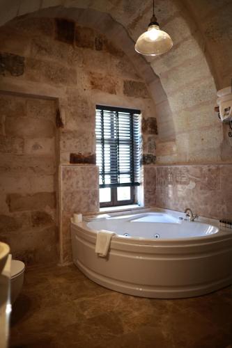 peruna cave hotel