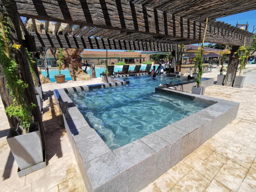 port royale waterpark resort