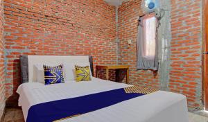 spot on 93010 omah bareng syariah sambisari