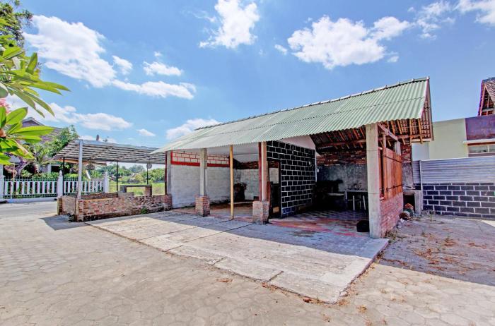 spot on 93010 omah bareng syariah sambisari