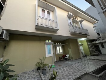 spot on 93022 anugrah homestay syariah