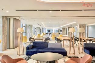 convinia luxury the peak midtown