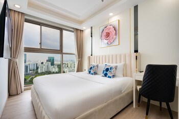 convinia luxury the peak midtown