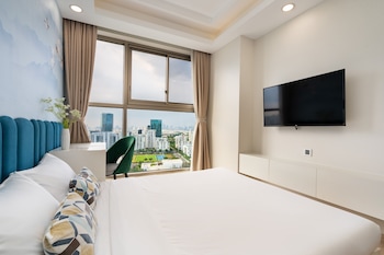 convinia luxury the peak midtown